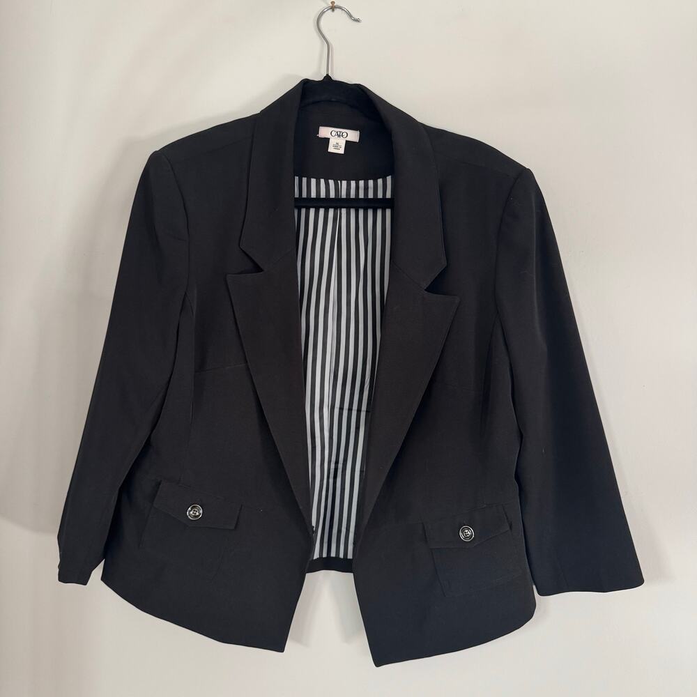 Cato Black Women’s Blazer with Striped Lining in Size XL